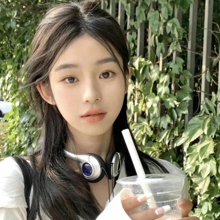 一线女星又出大瓜：深夜密会神秘女子，粉丝集体脱粉，三天三夜